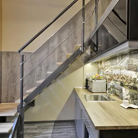 Rakoczi Apartament *